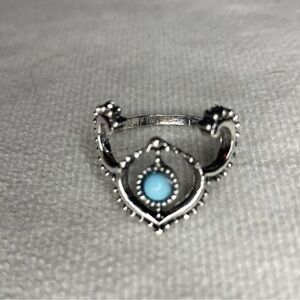 Fashion Ring - Bohemian style turquoise blue & metal ring - NWOT - size 8